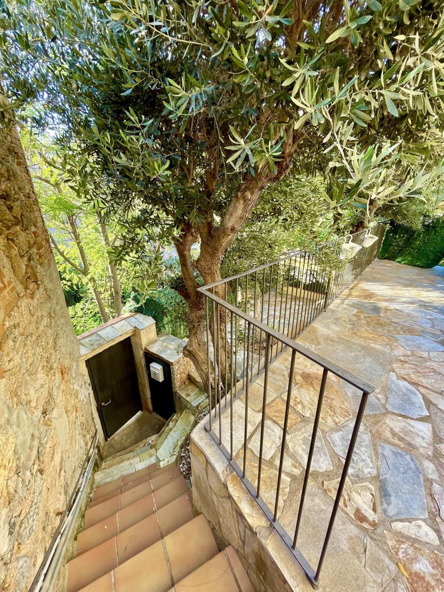 Casa Independientegardenviews2 Bedrooms Barcelone Extérieur photo
